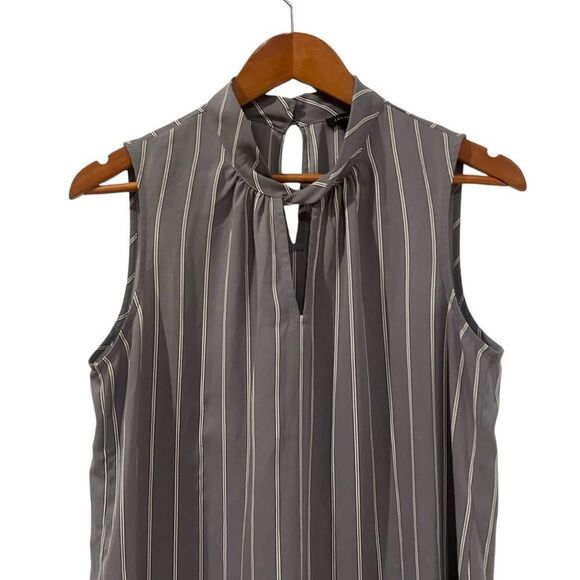 3 for $30! Ann Taylor striped tank top. Size medium - Picture 2 of 7